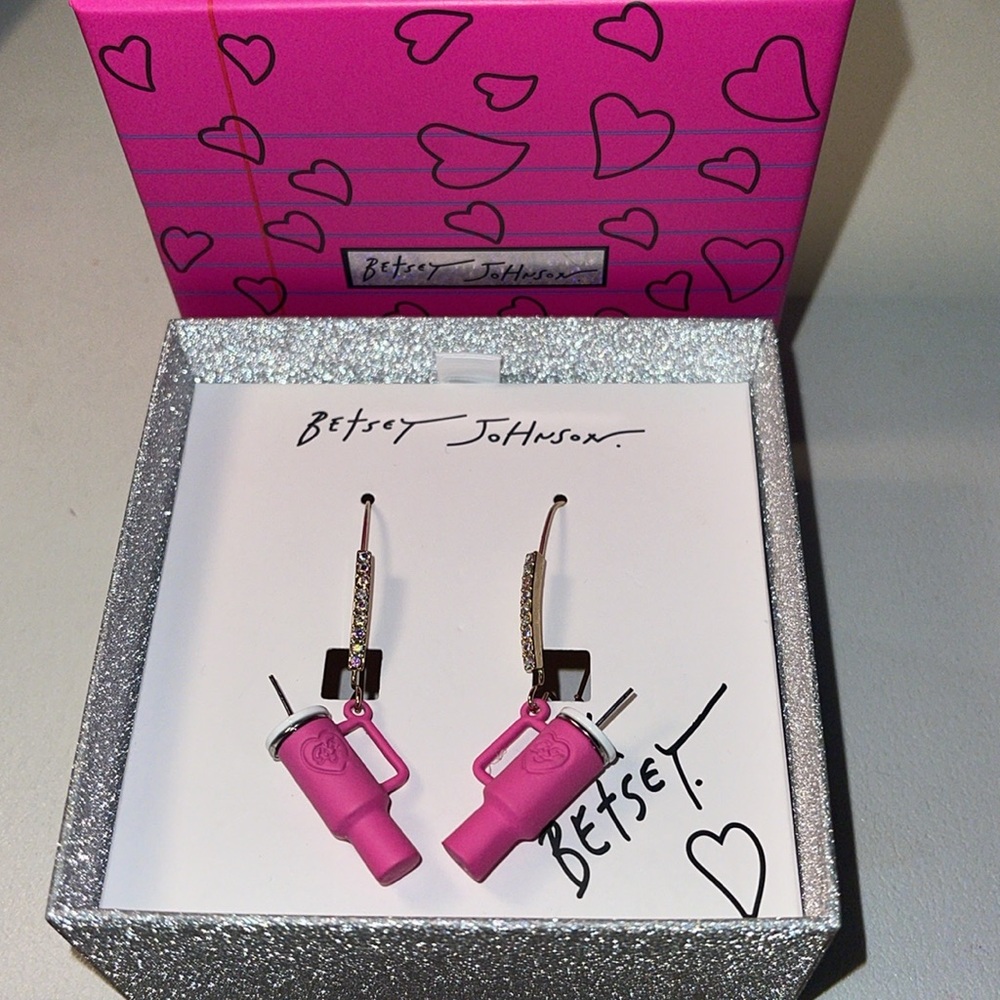 NWT- Betsey Johnson pink coffee drink pierced Dominique earrings - Picture 4 of 5